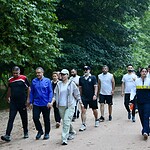 Derince’de Sağlıklı Yaşam Yürüyüşleri Başladı! Başkan Sertif Gökçe Öncülüğünde İlk Adım Çınarlıdere’de Atıldı