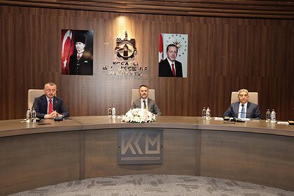 Kocaeli’de Sokak Hayvanları İçin Kritik Zirve: Vali Aktaş ve Tahir Büyükakın Başkanlığında Toplandılar!