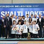 Sualtı Hokeyi Dünya Şampiyonası Kapanış Töreni Gebze’de Yapıldı: Vali Aktaş ve Başkan Büyükakın Dereceye Girenlere Ödüllerini Verdi!