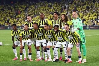 Fenerbahçe, Polonya'ya avantajla gidiyor