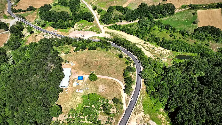 Akmeşe'de Tır Trafiği Menderes Caddesi'nden Alındı: 2 Bin 700 Metre Yol