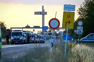 Almanya Erfurt'ta AfD Kongresine Protestoculardan Kuşatma: 20 Bin Kişi Yolları Kapattı