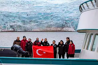 Bakan Kacır 78. Paralelin Kuzeyinde: 22 Günde 4 Bin Deniz Mili Yol Kat Etti