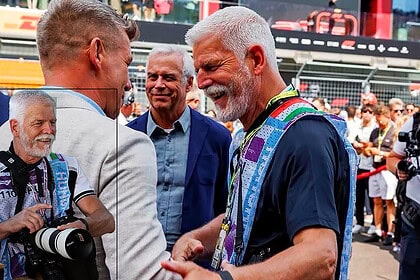 Çekya Cumhurbaşkanı Pavel F1 Macaristan Yarışında Foto Muhabir Olarak Görev Aldı