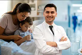 Çocuklarda Yaz İshalinde Asıl Tehlike İshal Değil: Uzman Sıvı Kaybına Karşı Uyardı