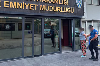 11 Yıl Hapis Cezası ile Aranan Kadın Dolandırıcı Kıskıvrak Yakalandı!