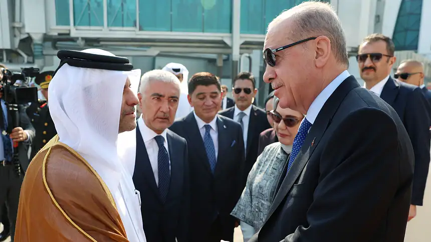 Erdoğan Doha'da: Eski Katar Emiri Al Thani'ye Taziye Ziyareti