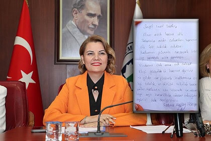 İzmit Belediye Başkanı Fatma Kaplan Hürriyet’ten Mektuplu Açıklama: "Alnım Açık, Başım Dik"
