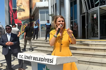 Fatma Kaplan Hürriyet'in İzmit Belediyesi Yeni Hizmet Araçları Tanıtım Töreni Konuşması!