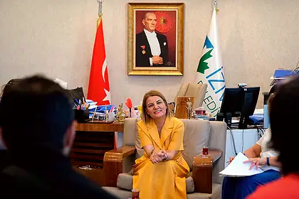 Fatma Kaplan Hürriyet Halk Günü'nde İzmitlileri Dinledi