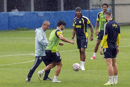 Fenerbahçe’nin Gornik Zabrze Maçı Kamp Kadrosu Açıklandı: Yıldız Transferler Kadroda!