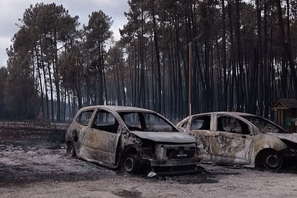 Fransa'da Yangın Paris'in 4 Katı Büyüklüğünde Bir Alanı Kül Etti: 240 Ev Kullanılamıyor