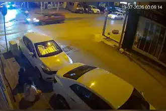 Gebze'de Motosikletli Kaza: Arkadaki Trafik Polisi Yardıma Koştu
