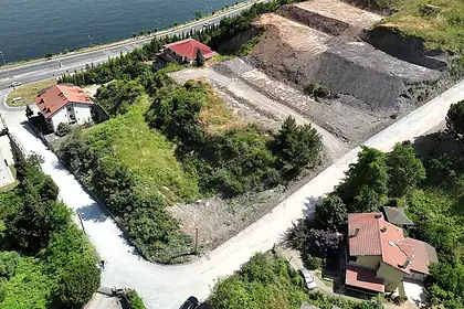 Halıdere'de 3 Sokağa Parke Çalışması Tamamlandı: Sökülen Taşlar Geri Kazandırıldı