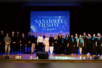 Halkevi Gençlik Merkezi'nde Şiir ve Müzik Aynı Sahnede
