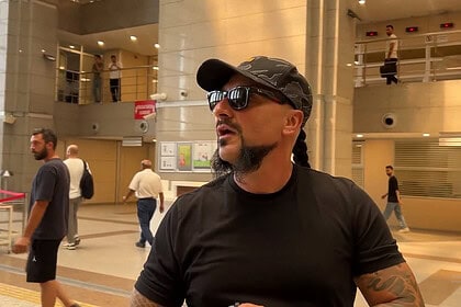 Hayko Cepkin İfade İçin Geldiği Adliye Girişinde Gazetecilere Hakaret Etti