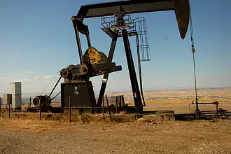 Hürmüz Boğazı'nda Gerilim: Brent Petrol 85 Doları Aştı