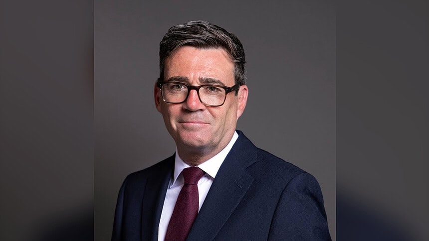 İspanya'nın Sebte Kentinde Göçmen Dramı Büyüyor: İngiltere Başbakanı Andy Burnham "Endişe Verici" Dedi