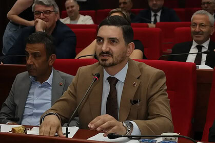 İzmit Meclisinde Serdar Mahallesi Kentsel Dönüşüm Tartışması! CHP’li Gençtürk’ten MHP’ye Yanıt!