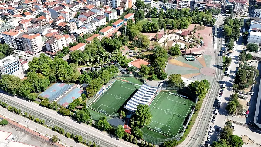 İzmit Doğu Kışla Parkı'nda "Ana Ocağı": 5 Bin Kişilik Yaşam Merkezi