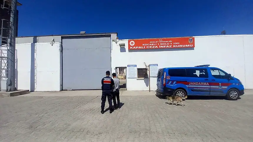 JASAT'tan Çifte Operasyon: Gölcük ve İzmit'te 2 Hükümlü Yakalandı