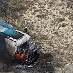 Park Halindeki Kamyon Bir Anda Alevlere Teslim Oldu! O Anlar Dron Kamerasına Yansıdı!