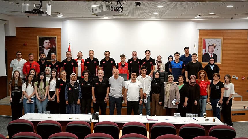 Kartepe Belediyesi Personeline AFAD'dan Afet ve Sivil Savunma Eğitimi Verildi