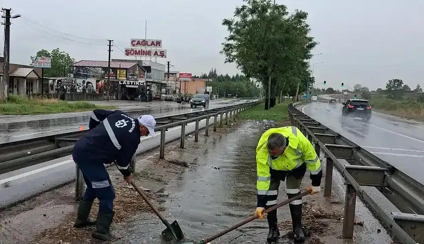 Kocaeli'de Kuvvetli Yağış: 12 Saatte Metrekareye 28 Kilogram Yağış Düştü