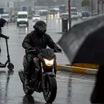 Kocaeli'de Motosikletlere Yasak: Sağanak İçin 11 Saat Trafik Durdu