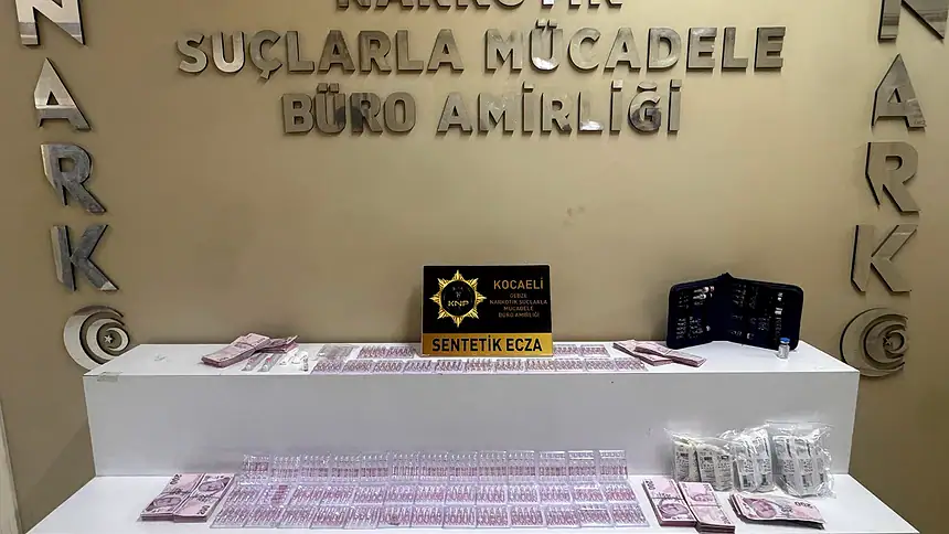 Kocaeli'de Uyuşturucu Operasyonu: 5 Tutuklama, 316 Ecza Ele Geçti