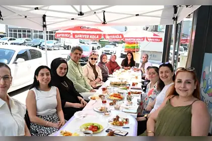 Kocaman İstasyon'da Kadın Esnafla Buluştu: "Altyapı Sorunu Bitti"