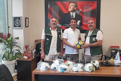 Körfez Belediyesi'nden Geri Dönüşüm Rekoru: 700 Kg Atık Pil Toplandı, Öğrenciler Ödüllendirildi!