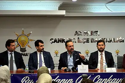 Kürşad Zorlu'dan Sistem Uyarısı: "Küresel Bir Sistem Yeniden İnşa Ediliyor"