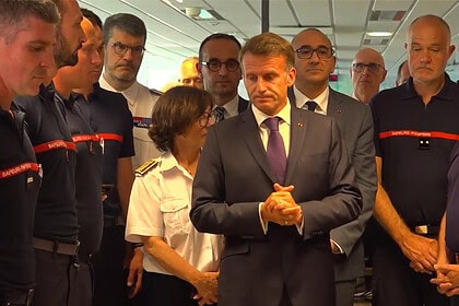 Macron Fransa'daki Yangını "2. Dünya Savaşı'ndan Beri En Ağır" Tablo İlan Etti