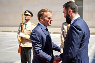 Macron Suriye'de eş-Şara ile Çok Sektörlü Ortaklığa İmza Attı