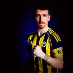 Mert Hakan Yandaş'tan: Asgari Ücretle 1 Yıl İmza