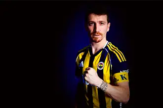 Mert Hakan Yandaş'tan: Asgari Ücretle 1 Yıl İmza