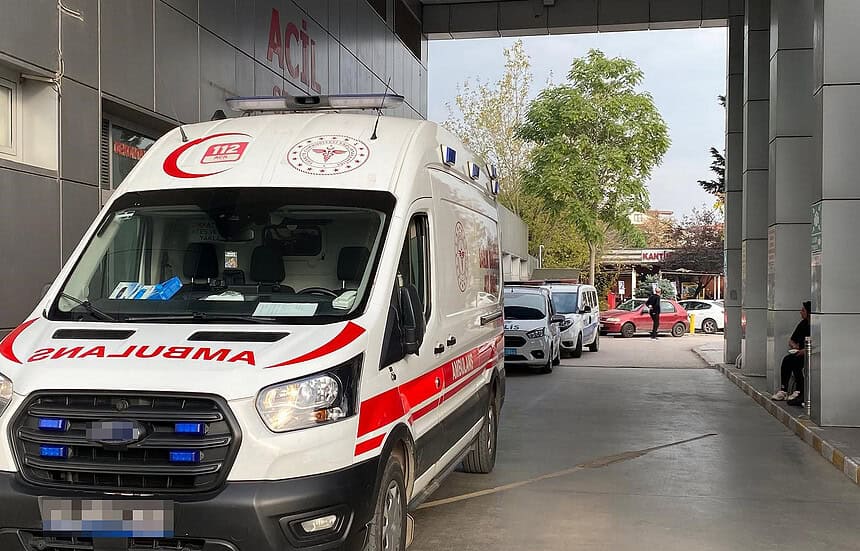 Kocaeli Körfez'de Mevlit Yemeği Sonrası Zehirlenme Şüphesi: 30'dan Fazla Kişi Hastanelik Oldu!
