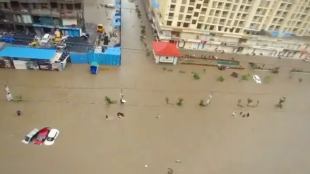 Muson Yağışları Hindistan'ı Vurdu: 19 Ölü, Kırmızı Alarm