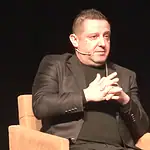 Nihat Kahveci Eşini Darbettiği İddiasıyla Gözaltında