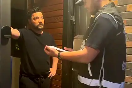 Oğuzhan Uğur Evinde Gözaltına Alındığı Anlara Ait Görüntüler Ortaya Çıktı