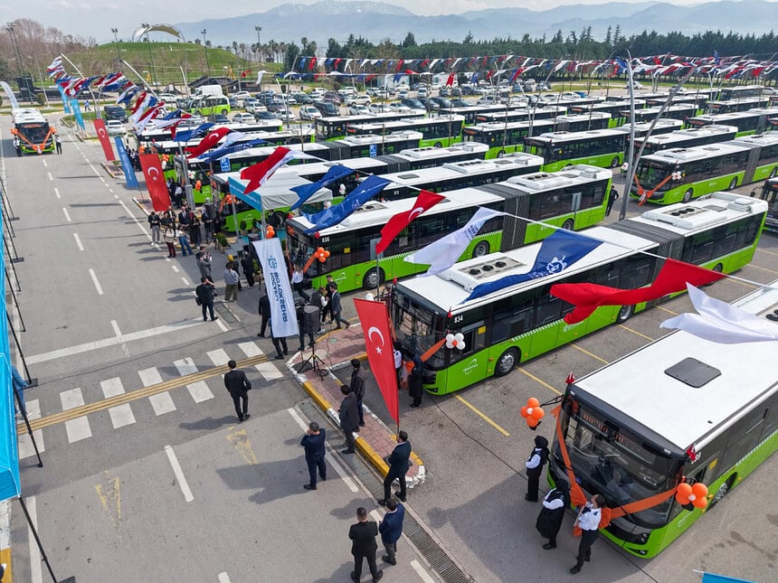 Kocaeli Sokaklarında Sessiz ve Temiz Dönüşüm: Büyükşehir'in Otobüs Filosu Hakkında Bilmeniz Gerekenler!