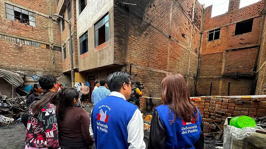 Peru'da Çıkan Yangında Aynı Aileden 10 Kişi Öldü: 5'i Çocuk