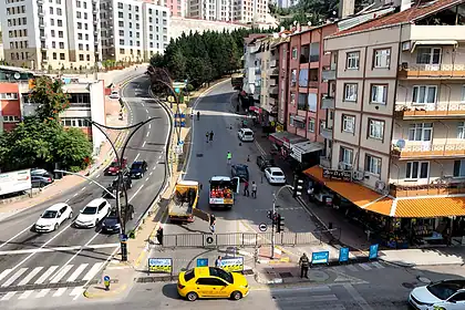 Santral Rampası'nda Çıkış Yönü Trafiğe Kapatıldı: 5 Otobüs Hattı Değişti