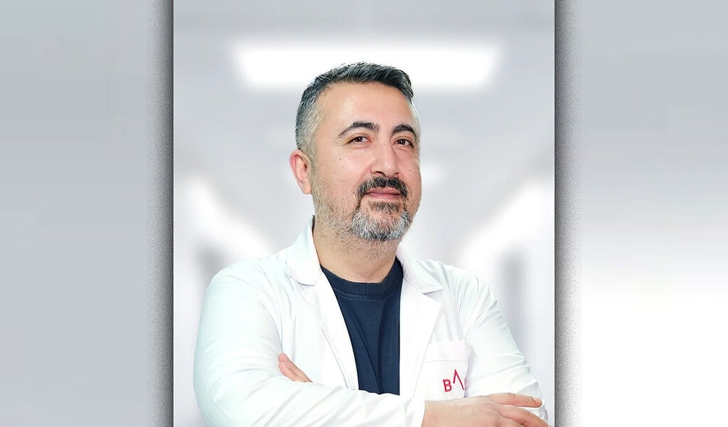 Yaz Sıcaklarında Hayati Uyarı! Uzman Doktor Saat Vererek Uyardı: Zorunlu Olmadıkça Çıkmayın!