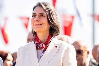 Üsküdar Belediye Başkanı Sinem Dedetaş Tutuklandı