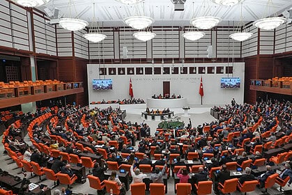 Öğrenci Affı Ve Yükseköğretim Kanun Teklifi TBMM’de Kabul Edilerek Yasalaştı