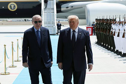 ABD Başkanı Donald Trump Ankara'da! Cumhurbaşkanı Erdoğan Havalimanında Karşıladı!