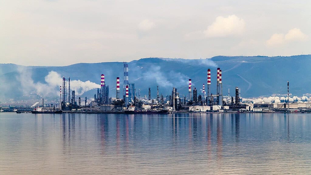 Tüpraş 370 Milyon Dolarlık 4 Yeni Tankerle Filosunu Büyütüyor