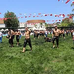 Kandıra Tarihi Namazgâh Yağlı Pehlivan Güreşleri 15 Temmuz’da Başlıyor!